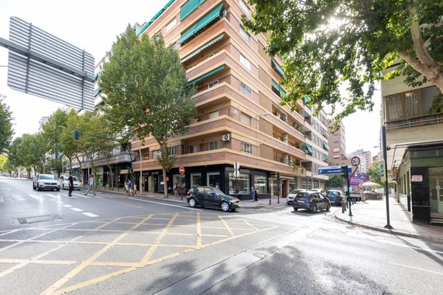 4 chambre Appartement à vendre à Grenade ville avec garage - 420 000 € (Ref: 10086441)