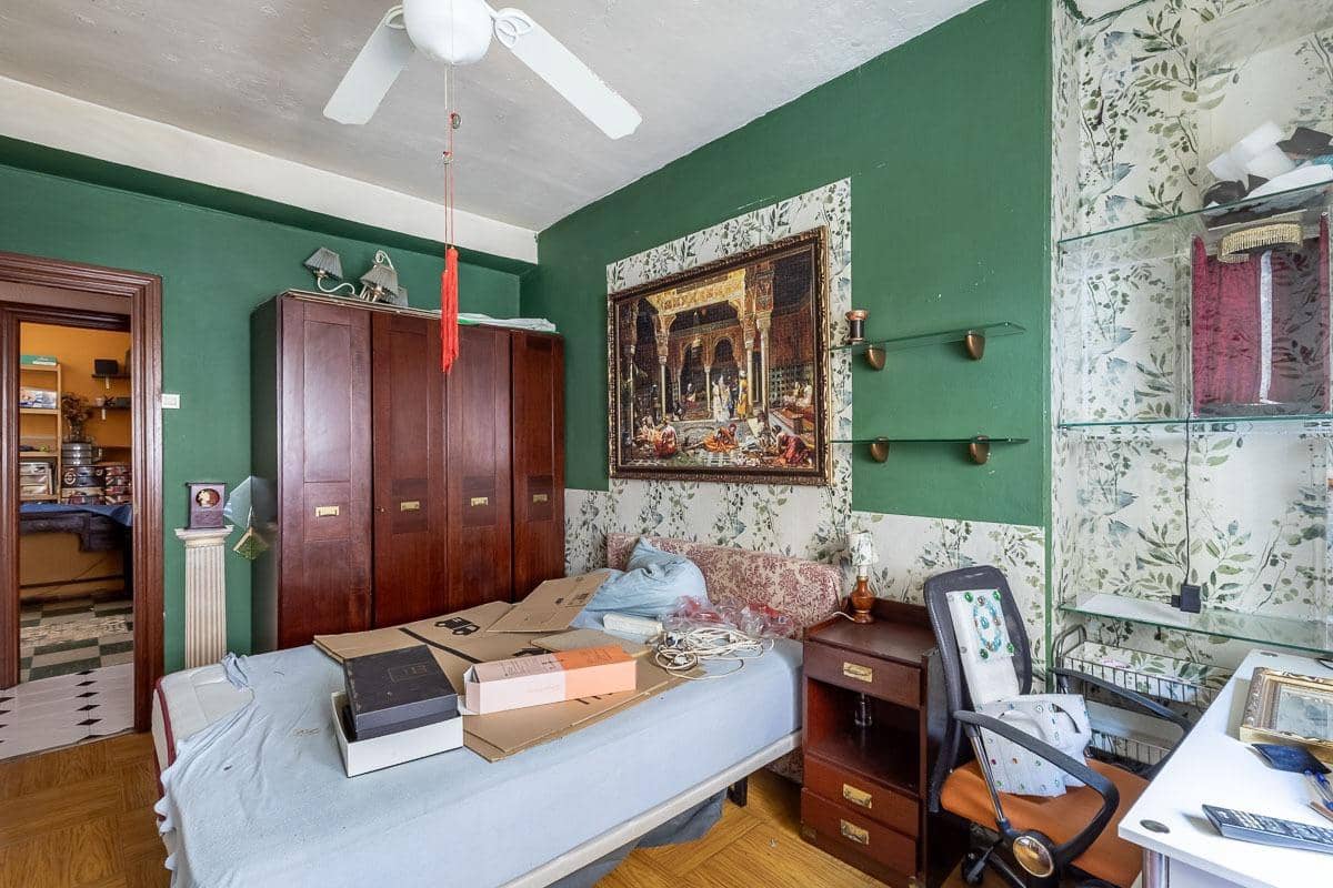 4 slaapkamer Flat te koop in Granada stad - € 345.000 (Ref: 10086442)
