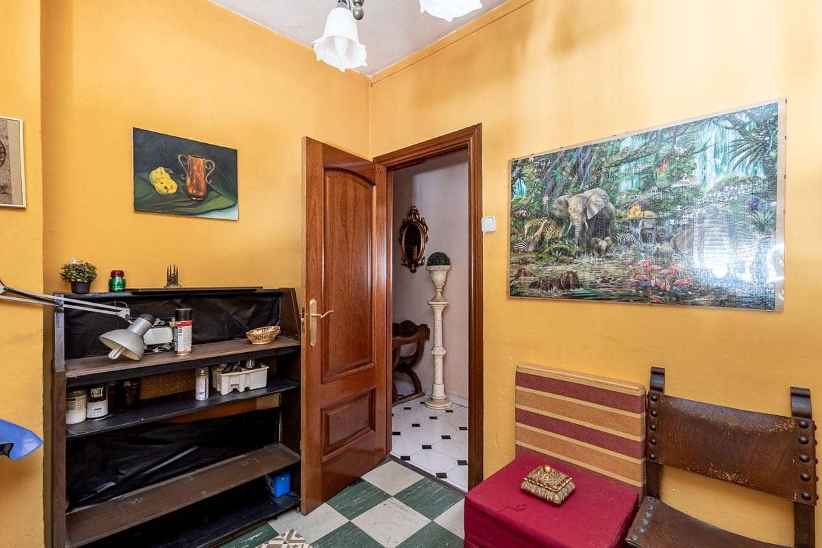 4 slaapkamer Flat te koop in Granada stad - € 345.000 (Ref: 10086442)