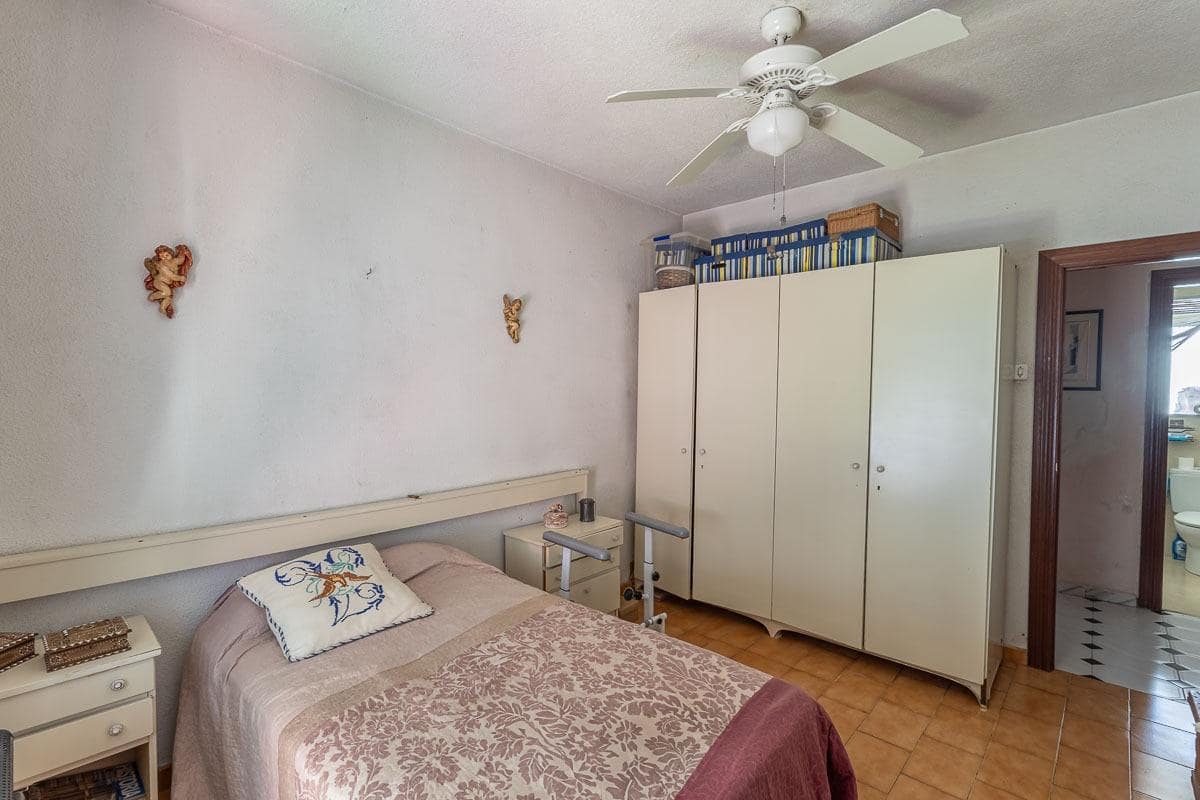 4 slaapkamer Flat te koop in Granada stad - € 345.000 (Ref: 10086442)