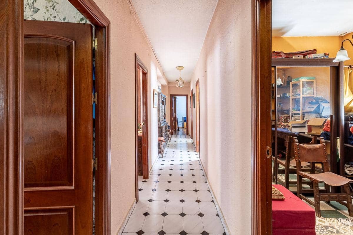 4 slaapkamer Flat te koop in Granada stad - € 345.000 (Ref: 10086442)