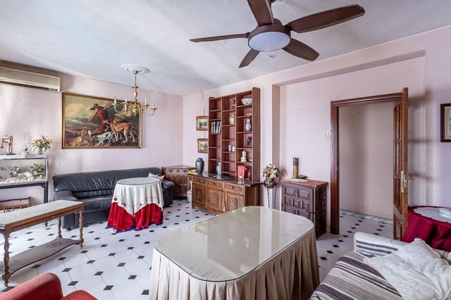 4 slaapkamer Flat te koop in Granada stad - € 345.000 (Ref: 10086442)