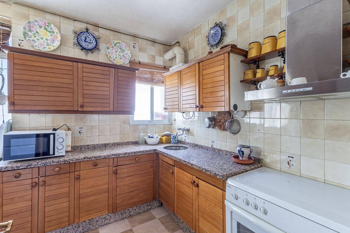 4 slaapkamer Flat te koop in Granada stad - € 345.000 (Ref: 10086442)