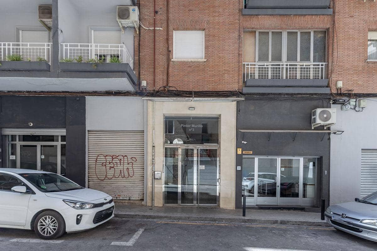 4 slaapkamer Flat te koop in Granada stad - € 345.000 (Ref: 10086442)
