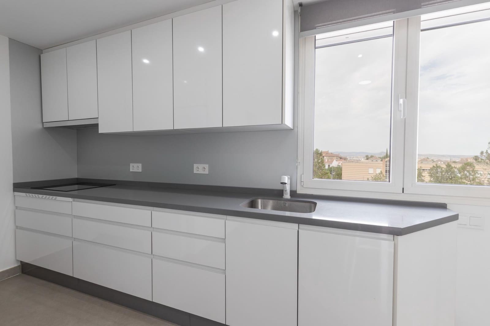 Chalet de 3 habitaciones en Granada ciudad en venta con garaje - 425.000 € (Ref: 10086443)