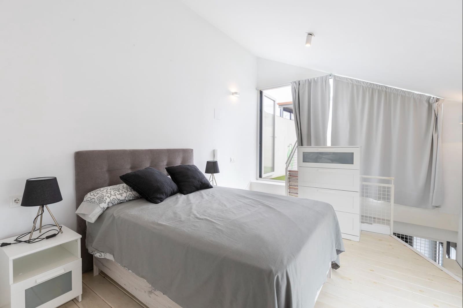 Chalet de 3 habitaciones en Granada ciudad en venta con garaje - 425.000 € (Ref: 10086443)
