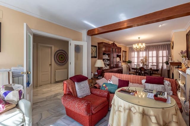 3 sovrum Villa till salu i Santa Fe med pool garage - 285 000 € (Ref: 10089650)