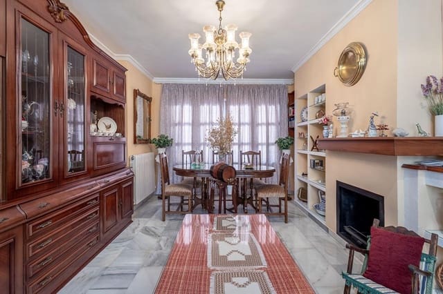 3 sovrum Villa till salu i Santa Fe med pool garage - 285 000 € (Ref: 10089650)