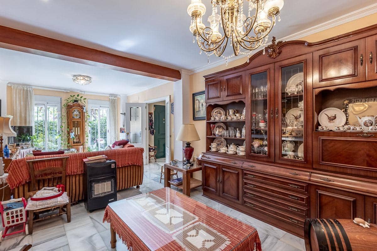 3 sovrum Villa till salu i Santa Fe med pool garage - 285 000 € (Ref: 10089650)