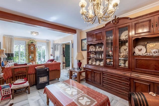 3 sovrum Villa till salu i Santa Fe med pool garage - 285 000 € (Ref: 10089650)