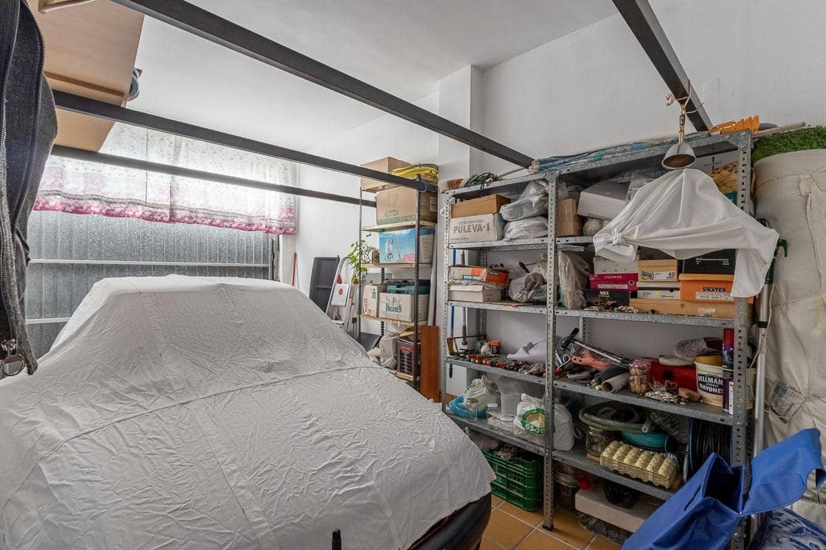 3 sovrum Villa till salu i Santa Fe med pool garage - 285 000 € (Ref: 10089650)