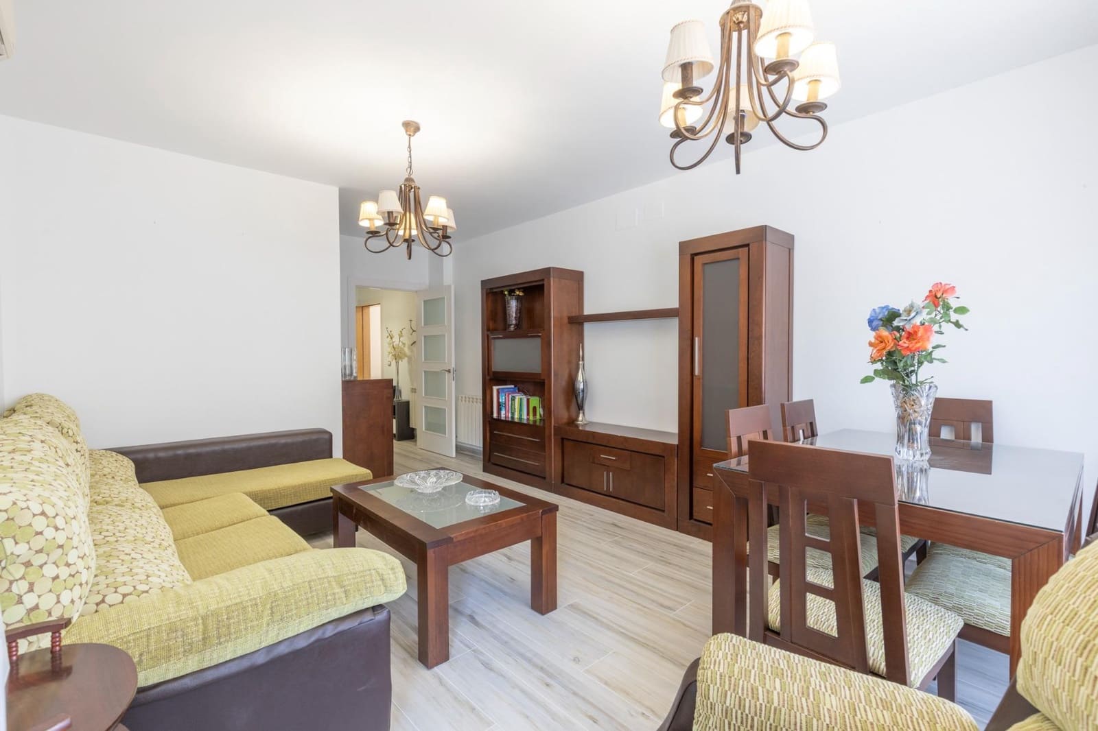 Piso de 2 habitaciones en Granada ciudad en venta con piscina garaje - 292.000 € (Ref: 10094564)
