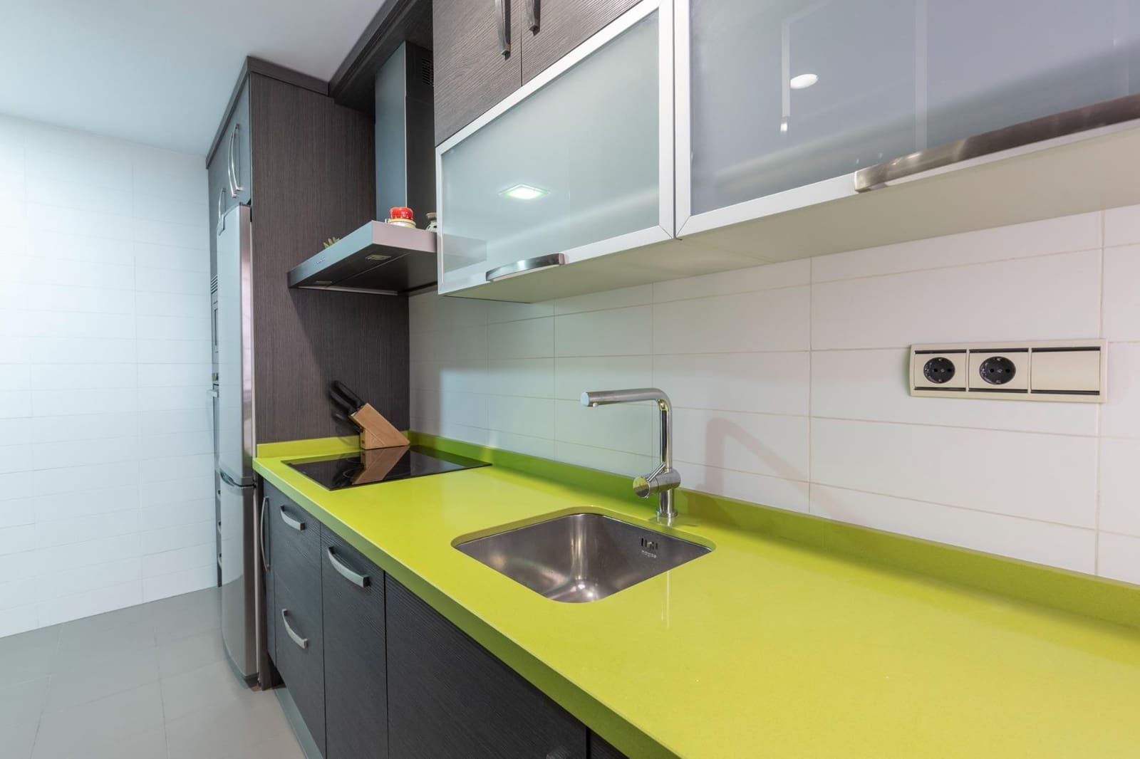 Piso de 2 habitaciones en Granada ciudad en venta con piscina garaje - 292.000 € (Ref: 10094564)