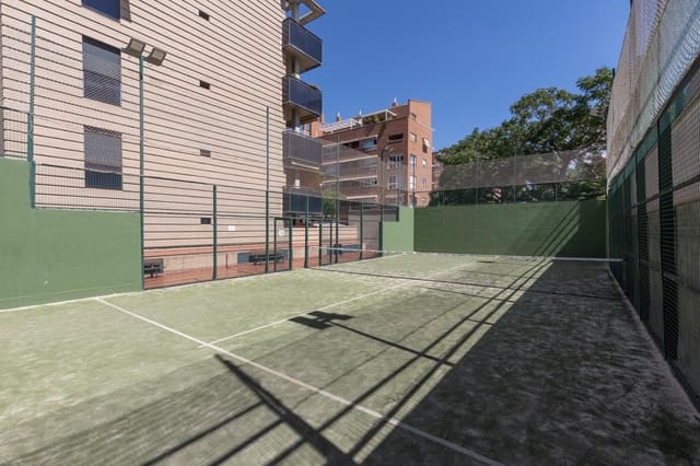 Piso de 2 habitaciones en Granada ciudad en venta con piscina garaje - 292.000 € (Ref: 10094564)