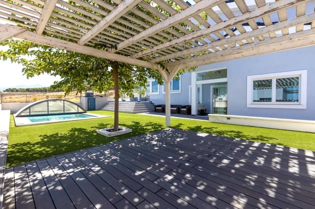 5 camera da letto Villa in vendita in Dílar con piscina garage - 649.000 € (Rif: 10094567)