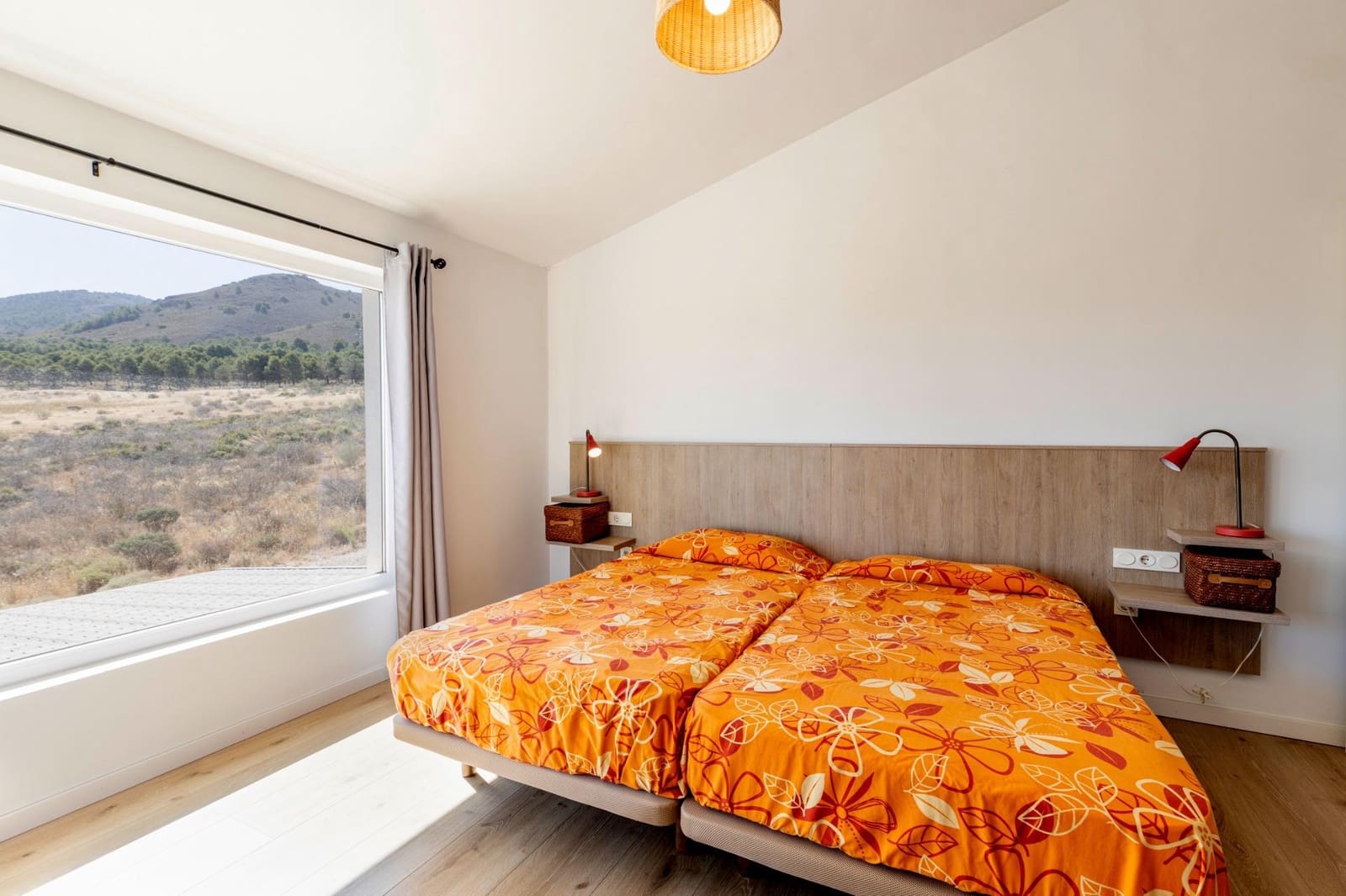 5 quarto Moradia para venda em Dilar com piscina garagem - 649 000 € (Ref: 10094567)