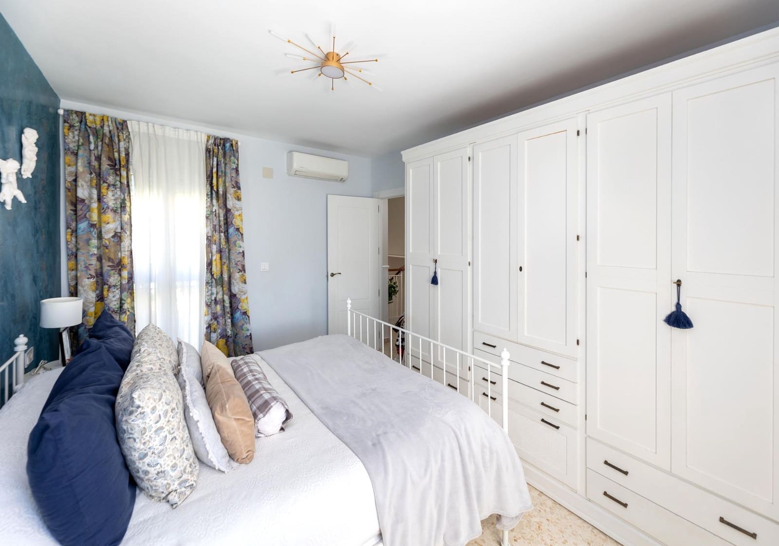 4 bedroom Townhouse for sale in Albolote with garage - € 350,000 (Ref: 10094568)
