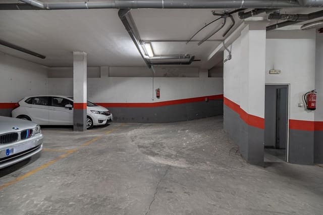 Garaje en Carretera de la Sierra, Granada ciudad en venta - 25.000 € (Ref: 10098368)