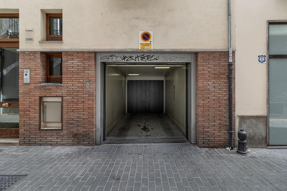 Garaje en Granada ciudad en venta - 25.000 € (Ref: 10098368)
