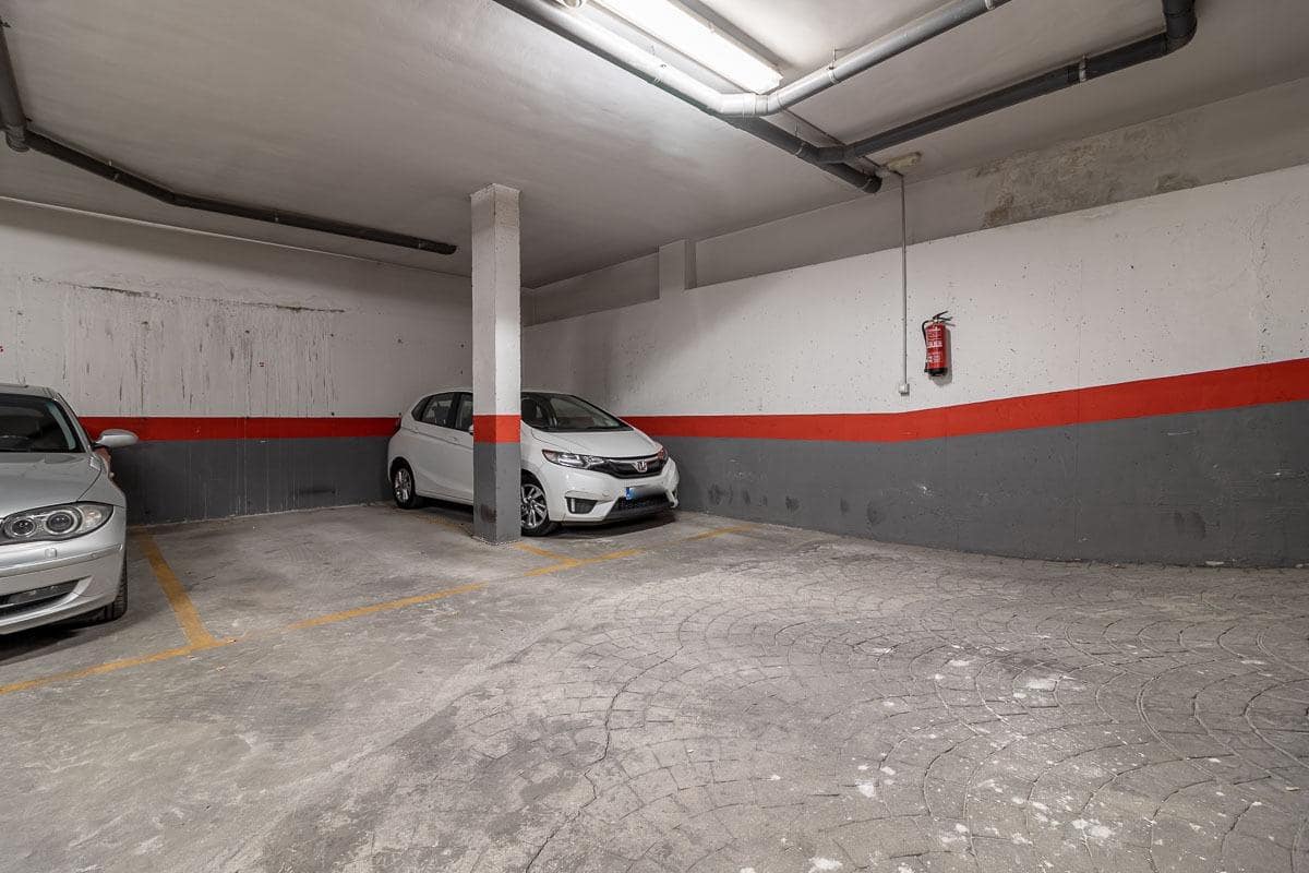 Garaje en Granada ciudad en venta - 25.000 € (Ref: 10098368)