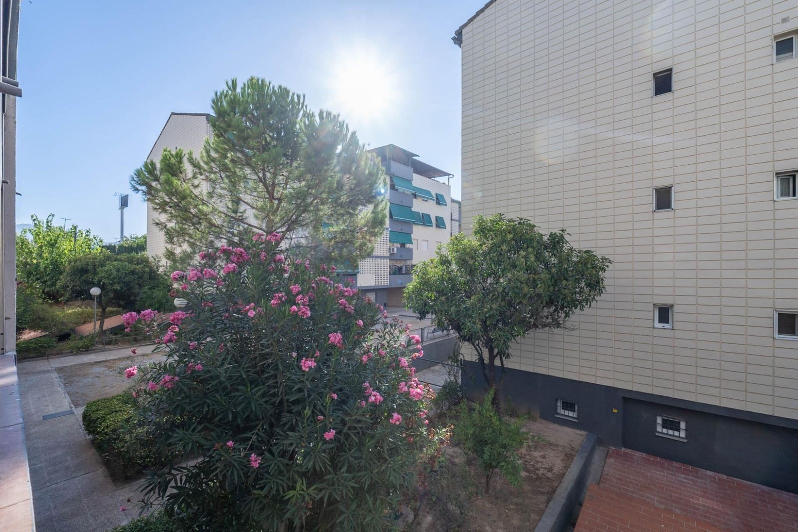 3 sypialnia Mieszkanie na sprzedaż w Maracena z basenem garażem - 204 000 € (Ref: 10098369)