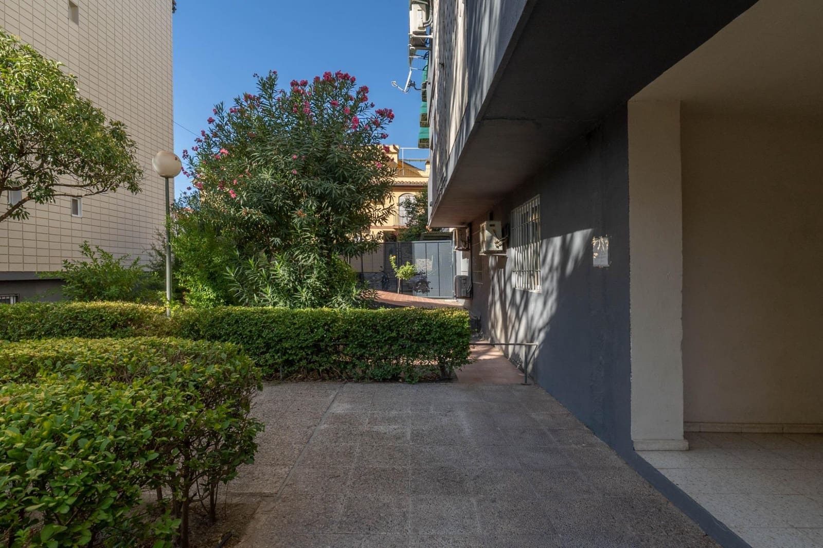 3 sypialnia Mieszkanie na sprzedaż w Maracena z basenem garażem - 204 000 € (Ref: 10098369)