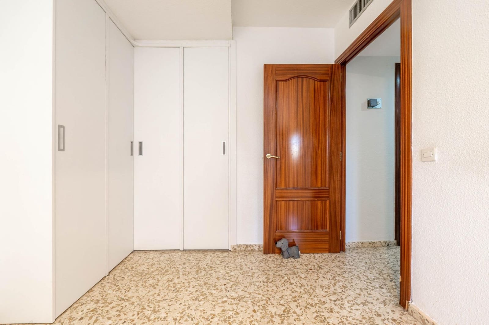 3 sypialnia Mieszkanie na sprzedaż w Maracena z basenem garażem - 204 000 € (Ref: 10098369)