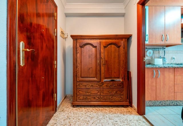 3 sypialnia Mieszkanie na sprzedaż w Maracena z basenem garażem - 204 000 € (Ref: 10098369)