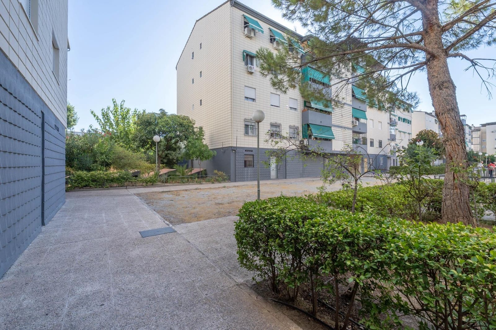 3 sypialnia Mieszkanie na sprzedaż w Maracena z basenem garażem - 204 000 € (Ref: 10098369)