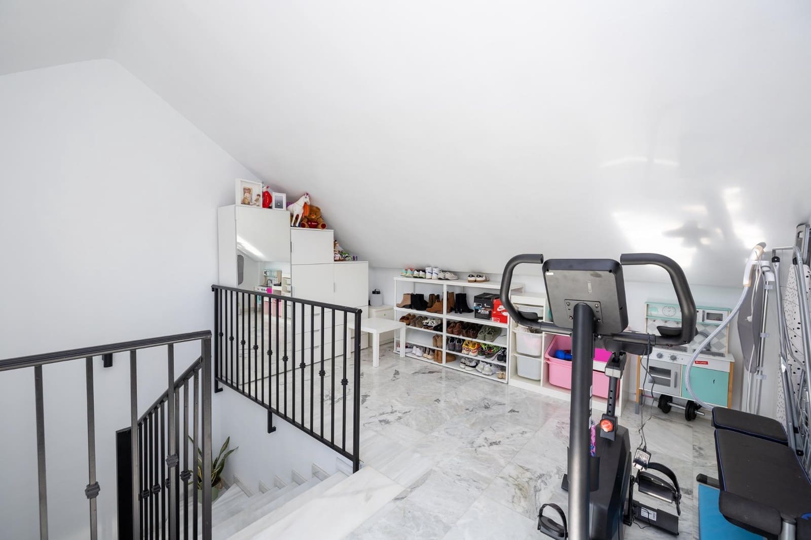3 sovrum Radhus till salu i La Zubia med garage - 320 000 € (Ref: 10098370)