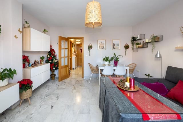 3 sovrum Radhus till salu i La Zubia med garage - 320 000 € (Ref: 10098370)