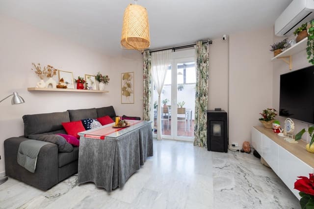 3 sovrum Radhus till salu i La Zubia med garage - 320 000 € (Ref: 10098370)