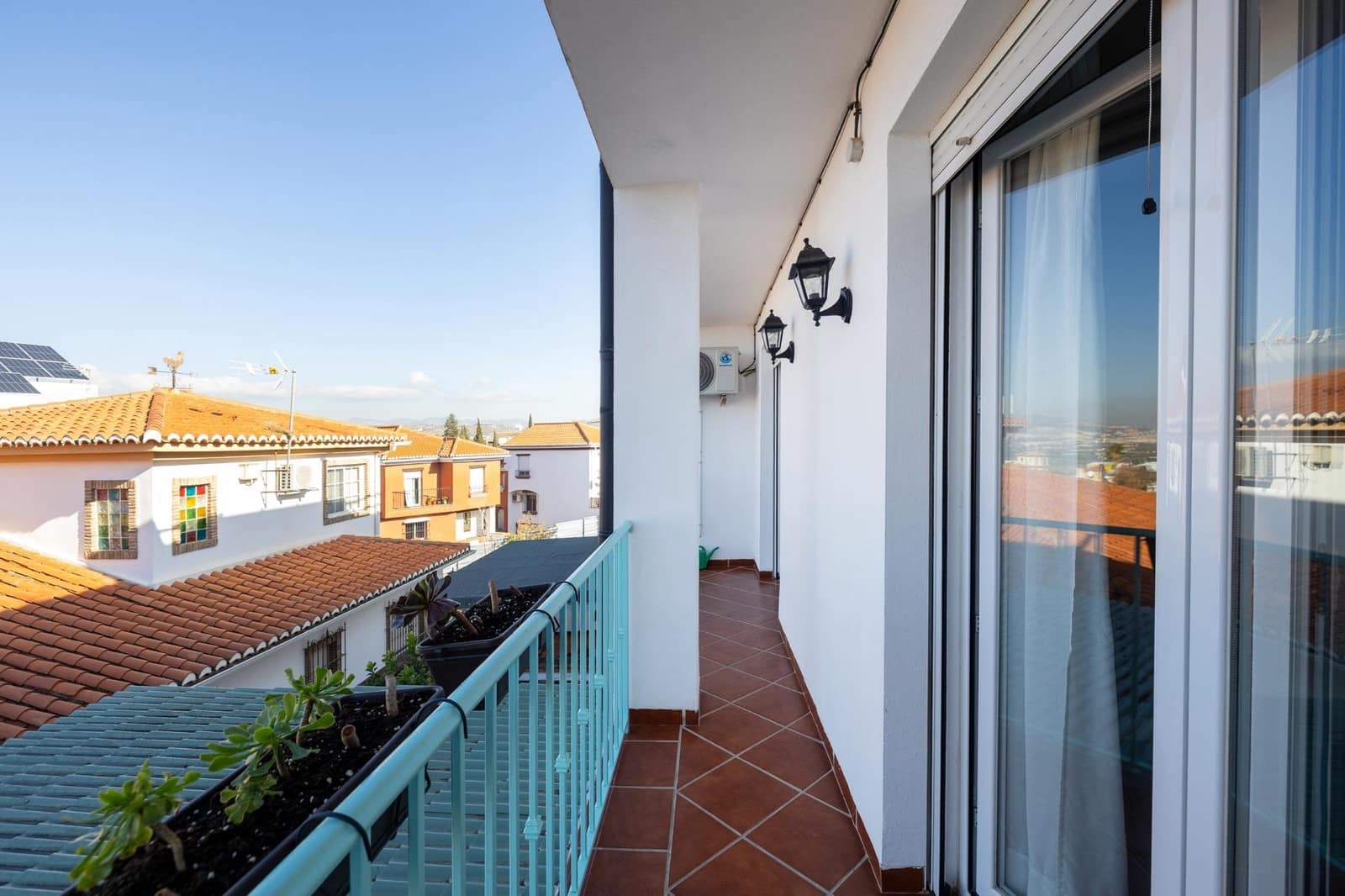 3 sovrum Radhus till salu i La Zubia med garage - 320 000 € (Ref: 10098370)
