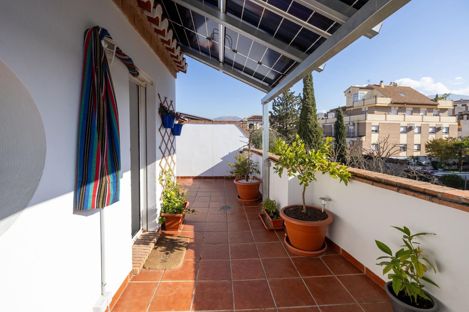 3 sovrum Radhus till salu i La Zubia med garage - 320 000 € (Ref: 10098370)