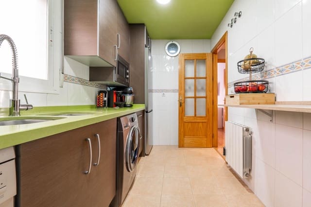 2 quarto Apartamento para venda em Atarfe com garagem - 176 800 € (Ref: 10102557)