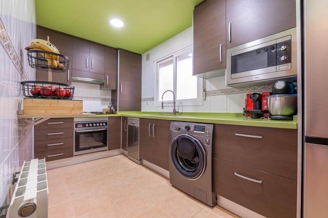2 quarto Apartamento para venda em Atarfe com garagem - 176 800 € (Ref: 10102557)