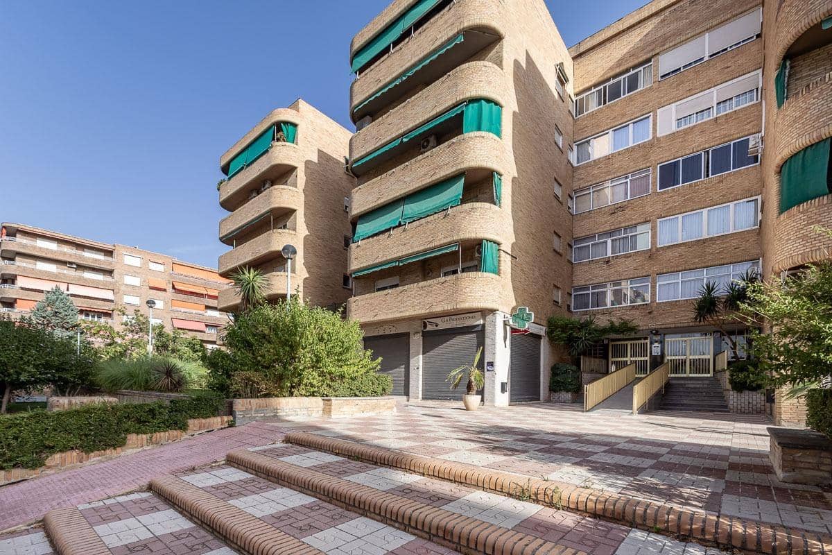 3 slaapkamer Flat te koop in Granada stad met garage - € 435.000 (Ref: 10102558)