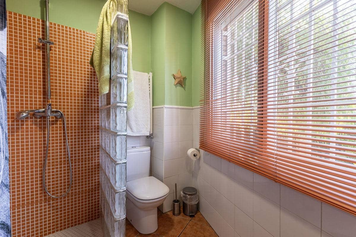5 bedroom Villa for sale in Las Gabias with pool garage - € 480,000 (Ref: 10102559)