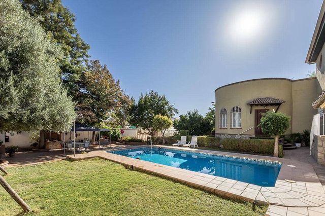 5 soveværelse Villa til salg i Las Gabias med swimmingpool garage - € 480.000 (Ref: 10102559)