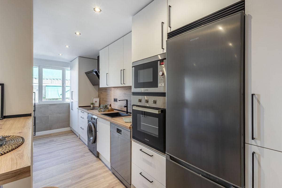 4 soverom Leilighet til salgs i Granada by - € 349 000 (Ref: 10102560)