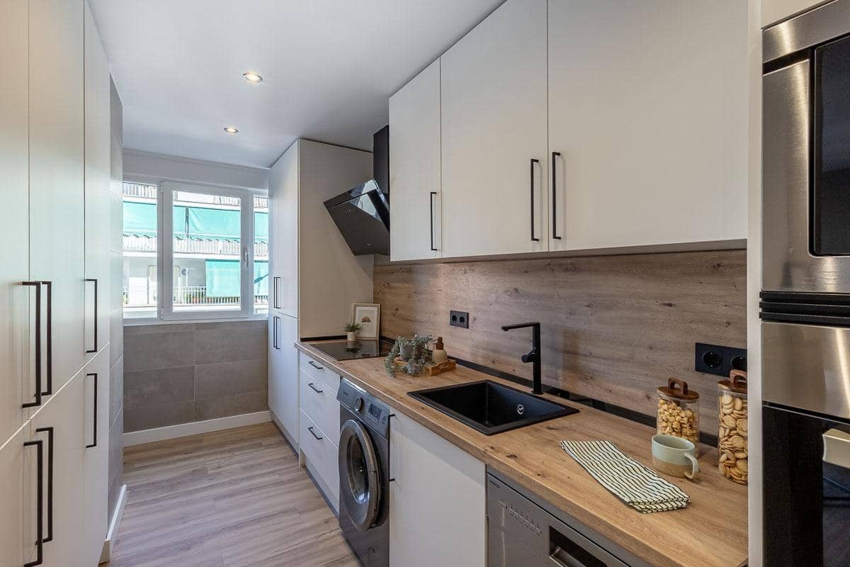 4 soverom Leilighet til salgs i Granada by - € 349 000 (Ref: 10102560)