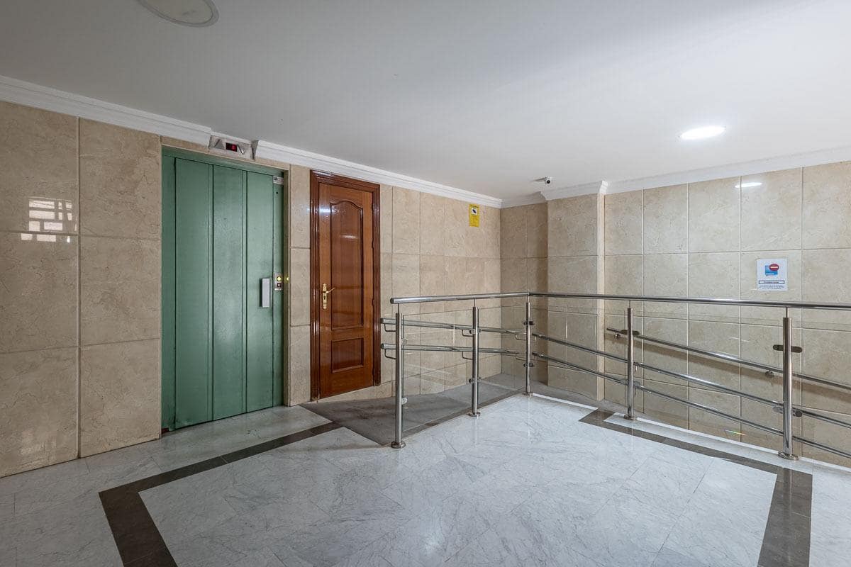 4 soverom Leilighet til salgs i Granada by - € 349 000 (Ref: 10102560)