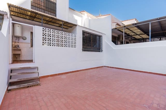 4 sovrum Radhus till salu i Motril - 269 000 € (Ref: 10102561)