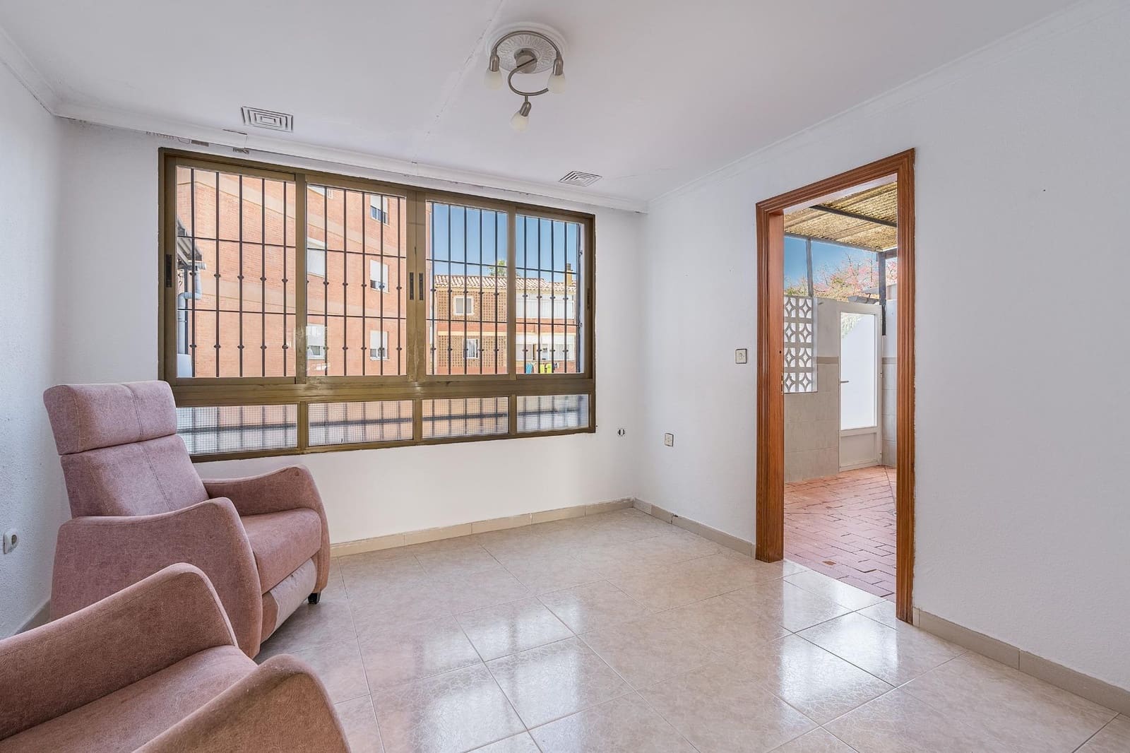 4 sovrum Radhus till salu i Motril - 269 000 € (Ref: 10102561)