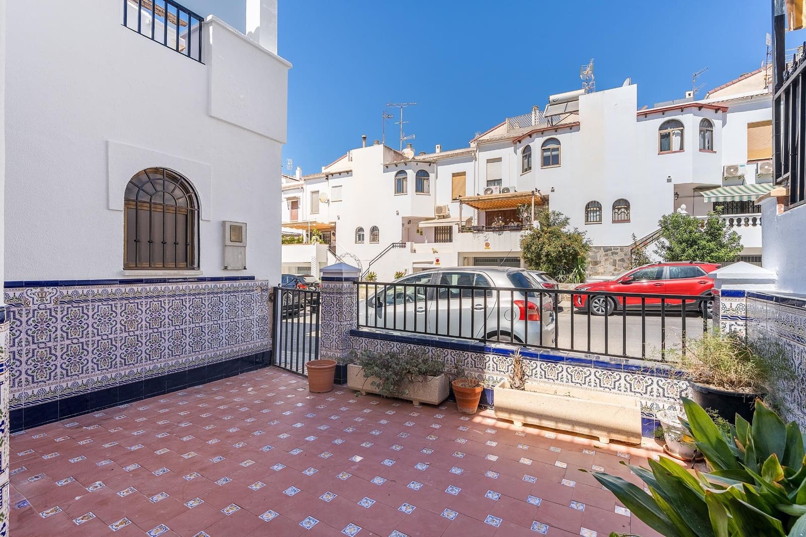 4 sovrum Radhus till salu i Motril - 269 000 € (Ref: 10102561)