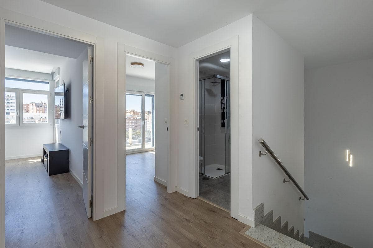 4 chambre Villa/Maison à vendre à Grenade ville avec piscine garage - 599 000 € (Ref: 10102562)
