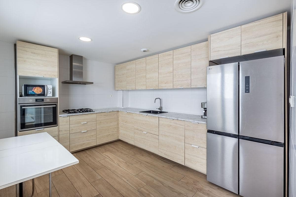 4 chambre Villa/Maison à vendre à Grenade ville avec piscine garage - 599 000 € (Ref: 10102562)