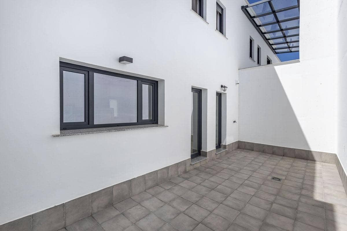 4 chambre Villa/Maison à vendre à Grenade ville avec piscine garage - 599 000 € (Ref: 10102562)