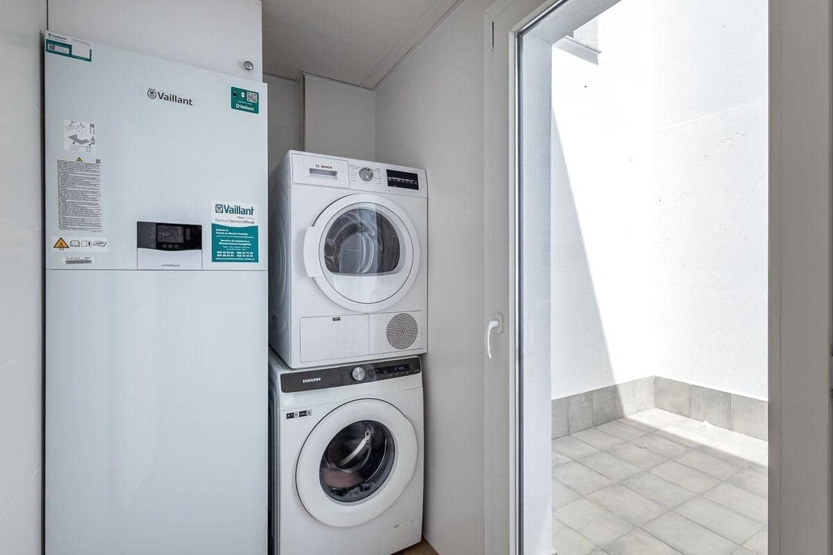 4 chambre Villa/Maison à vendre à Grenade ville avec piscine garage - 599 000 € (Ref: 10102562)