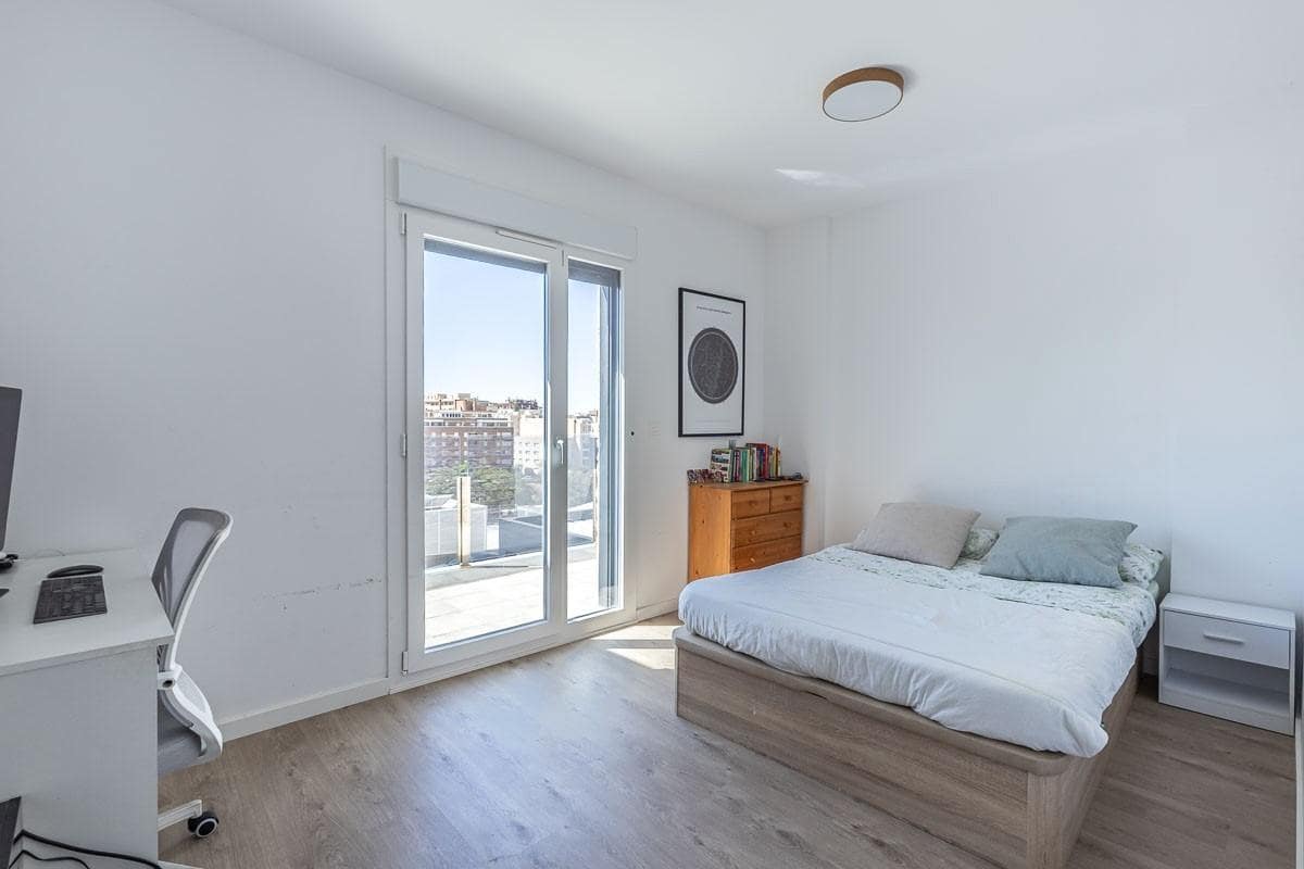 4 chambre Villa/Maison à vendre à Grenade ville avec piscine garage - 599 000 € (Ref: 10102562)